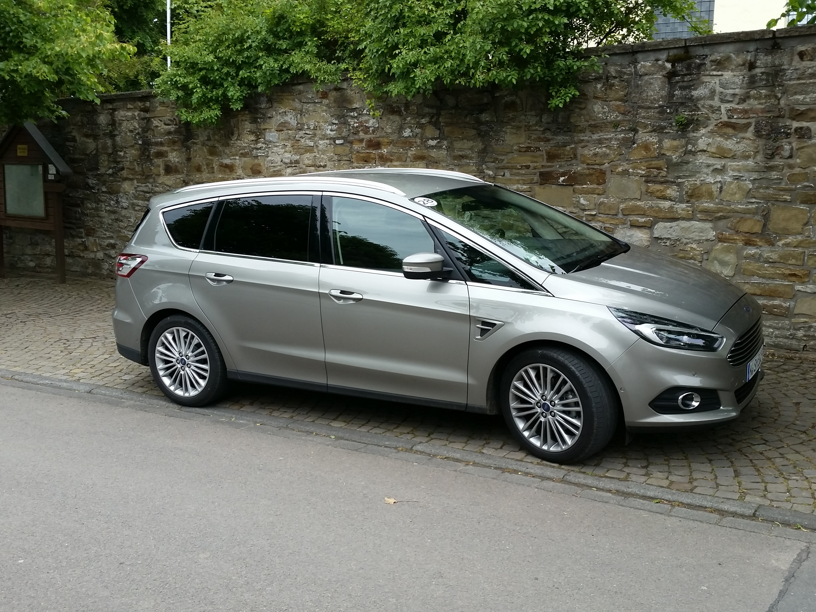 Ford S Max Im Familiencheck Auf Youtube Daddylicious