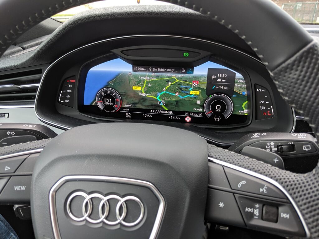 Audi Q8 Lenkrad