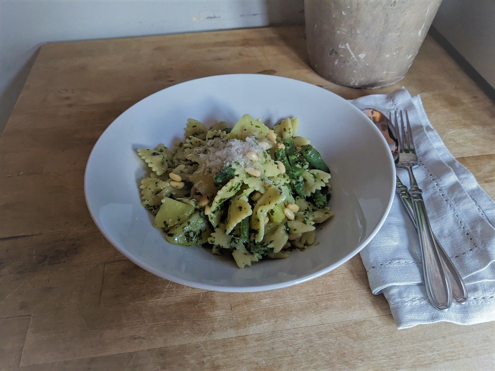 Rezept für Familien: Ligurische Pasta mit frischem Pesto