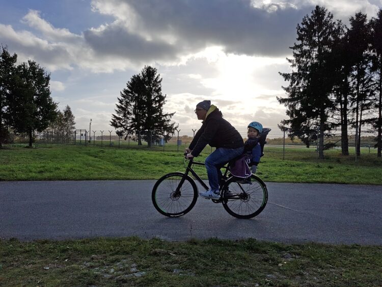 Papas FahrradSetUp hoch2 CUBE HYDE RACE & BritaxRömer